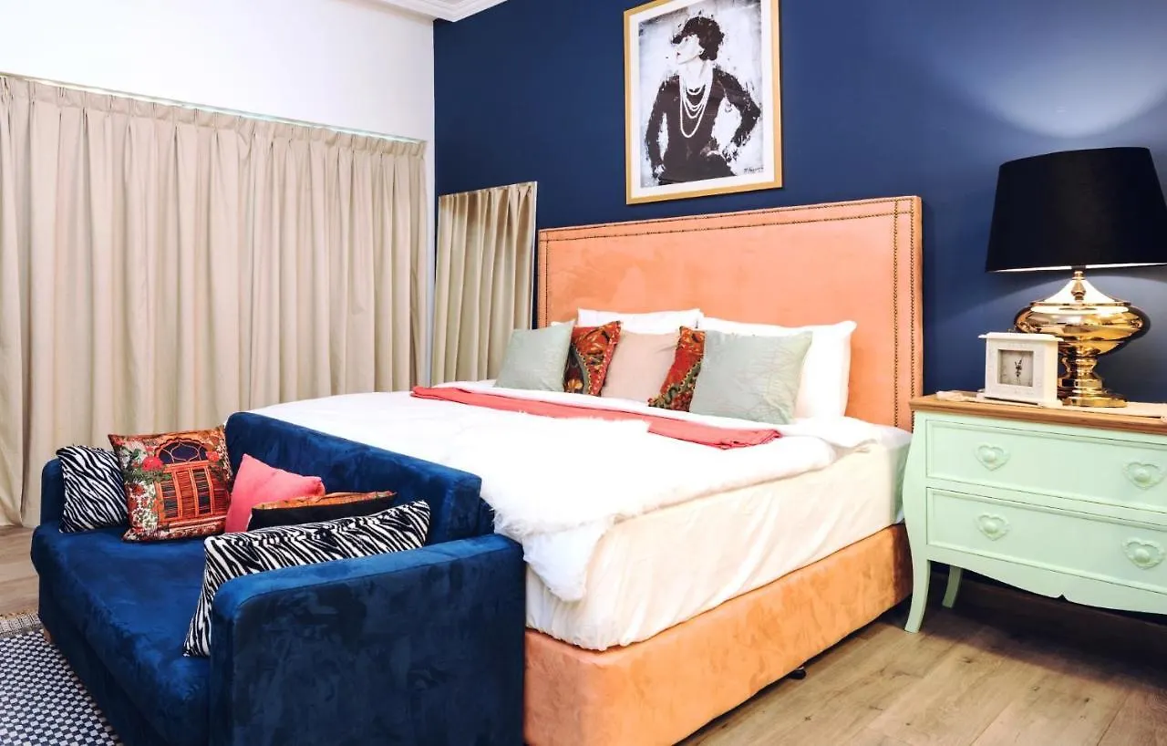 Near Burj Khalifa, Downtown - Burj Al Nujoom Apartment Dubai