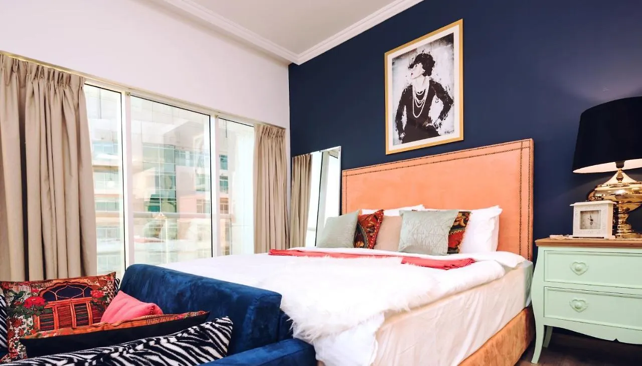 Near Burj Khalifa, Downtown - Burj Al Nujoom Apartment Dubai